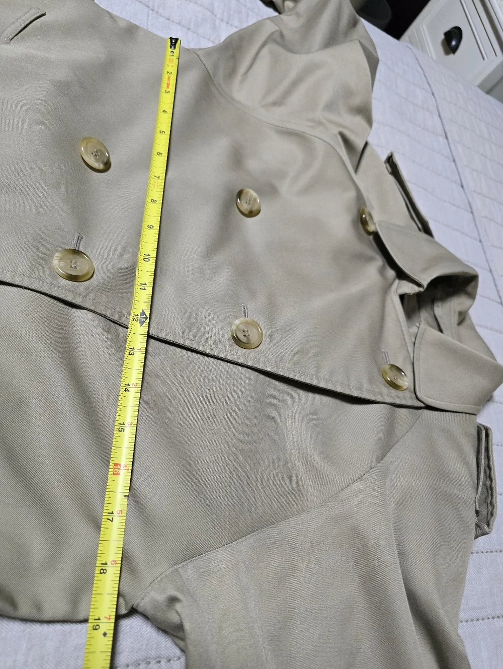Vintage Burberry Beige Trench Coat with Removable Liner - Picture 10 of 12